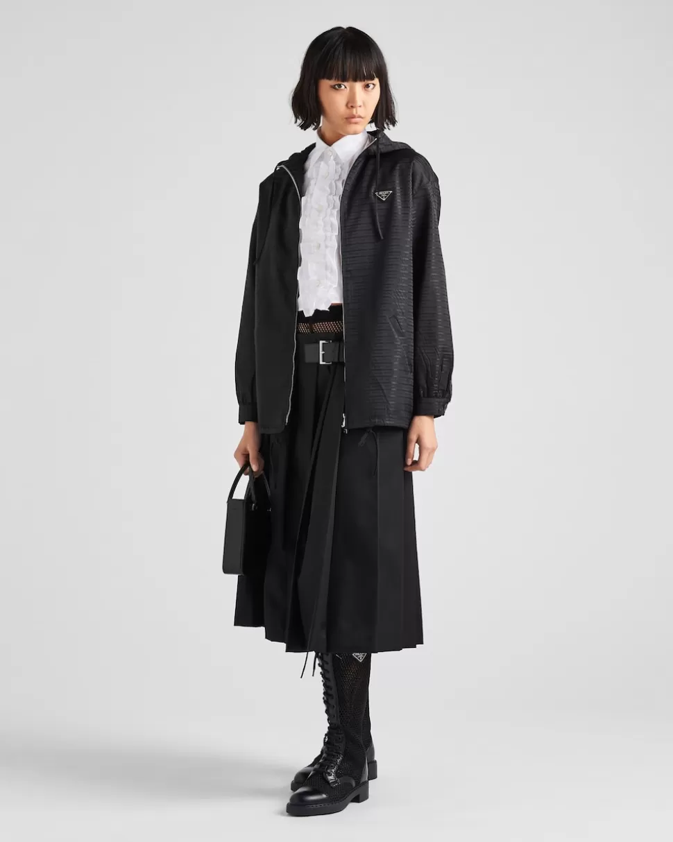 Flash Sale Prada Blousonjacke Aus Re-nylon Mit Kapuze Schwarz