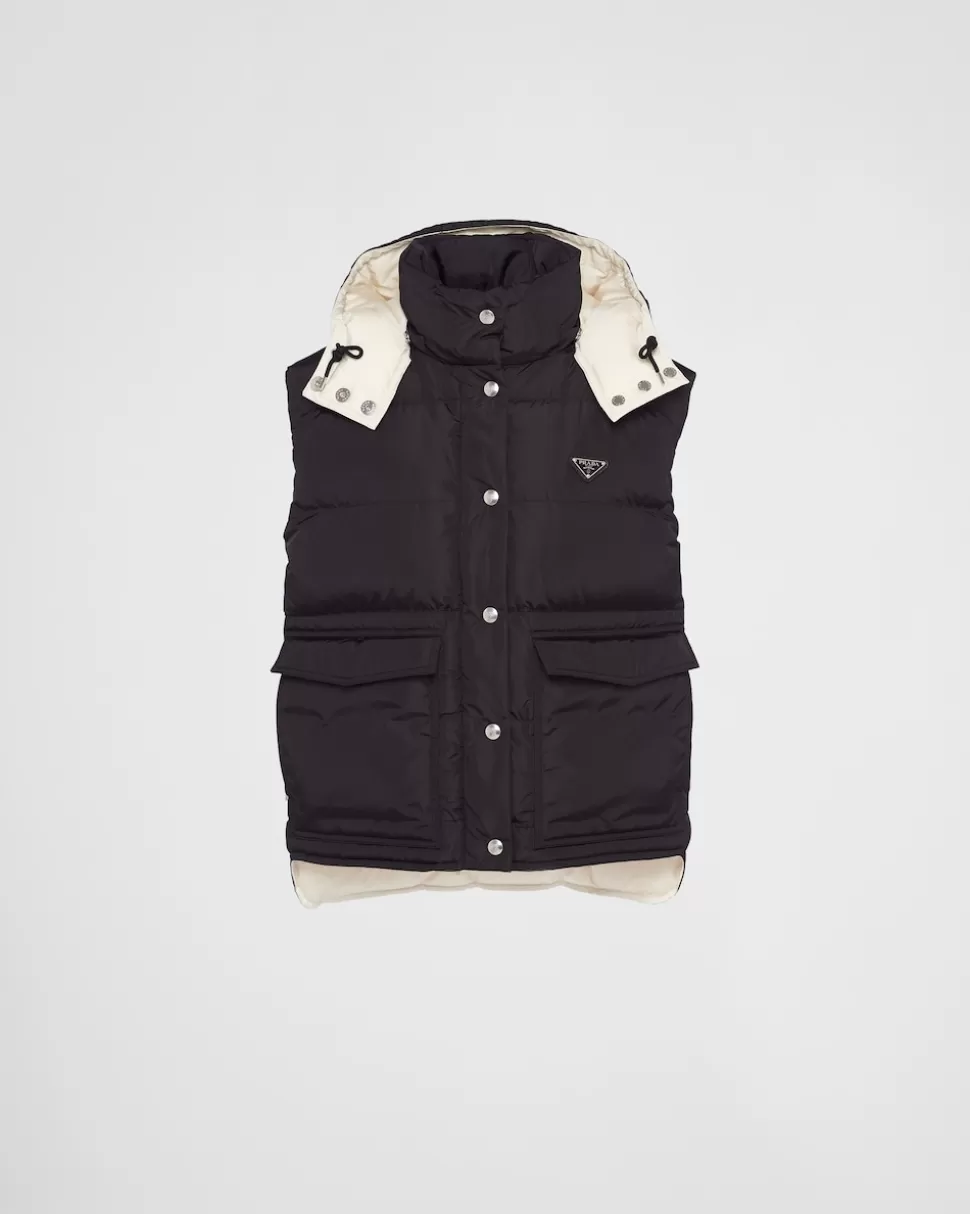 Store Prada Daunenweste Aus Re-nylon SCHWARZ+SAND
