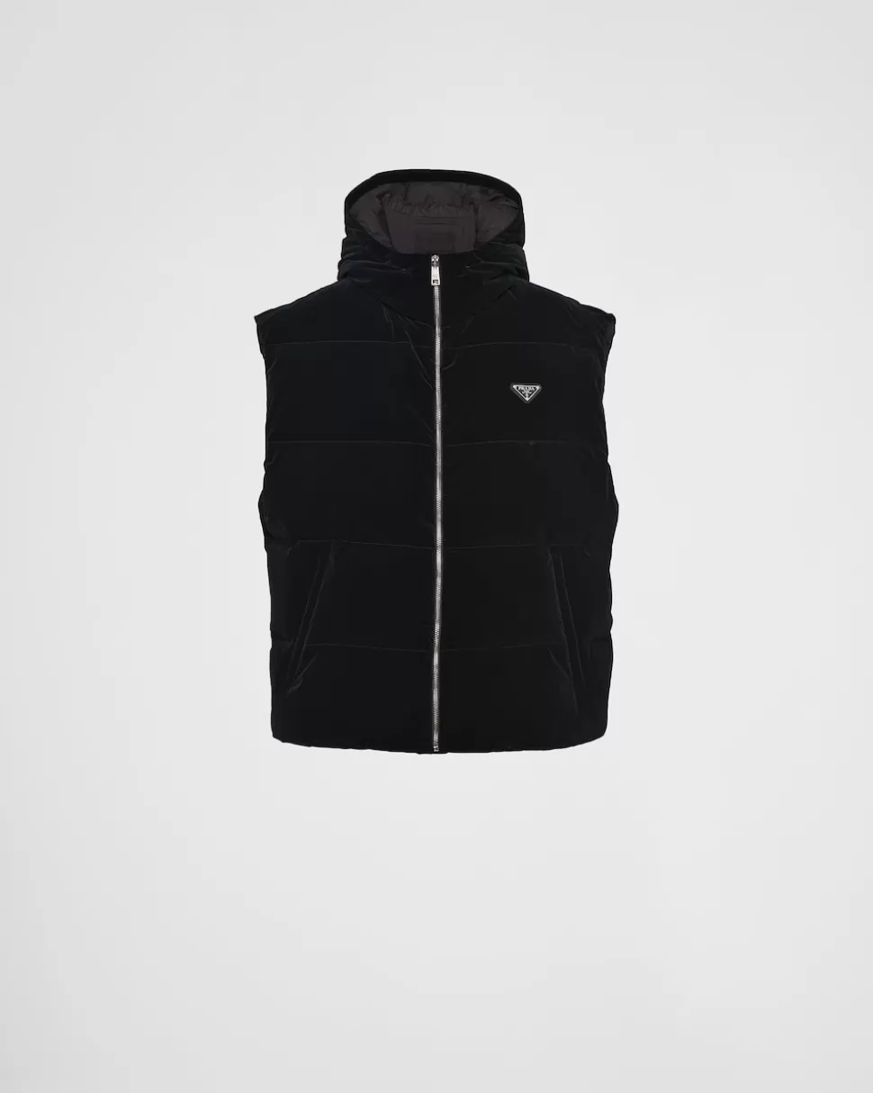Shop Prada Daunenweste Mit Kapuze Aus Funktionsgewebe Schwarz