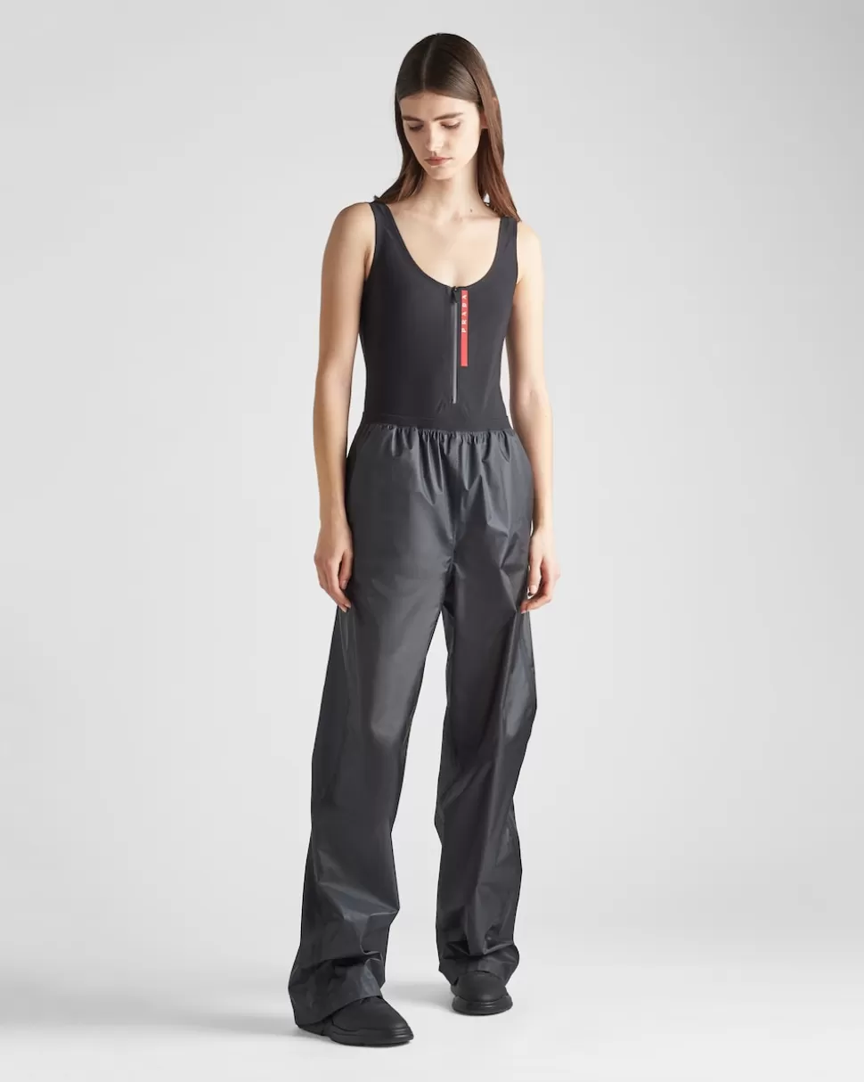 Shop Prada Hose Aus Ripstop Schwarz