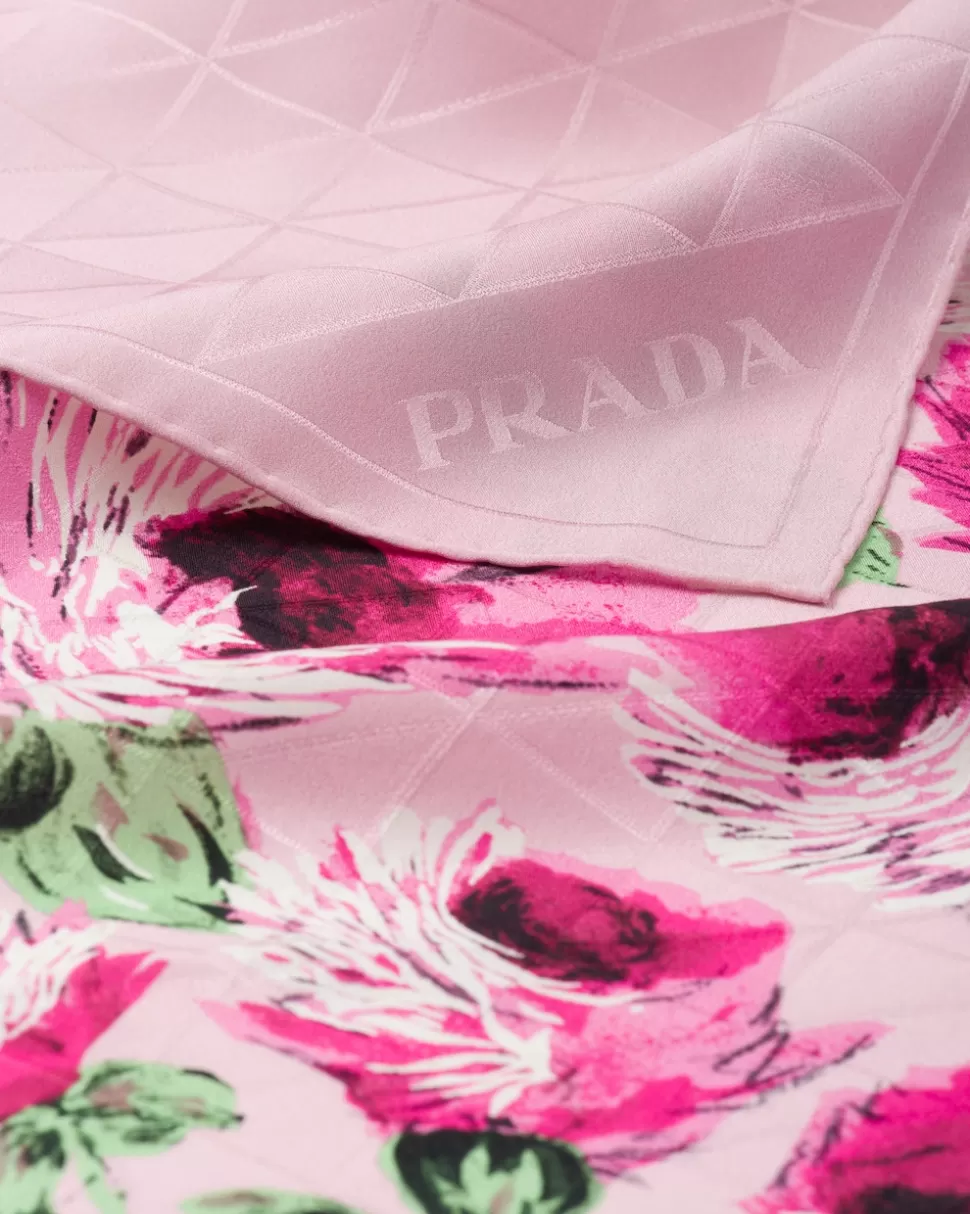 Fashion Prada Jacquard-schal Aus Crêpe De Chine Quarz