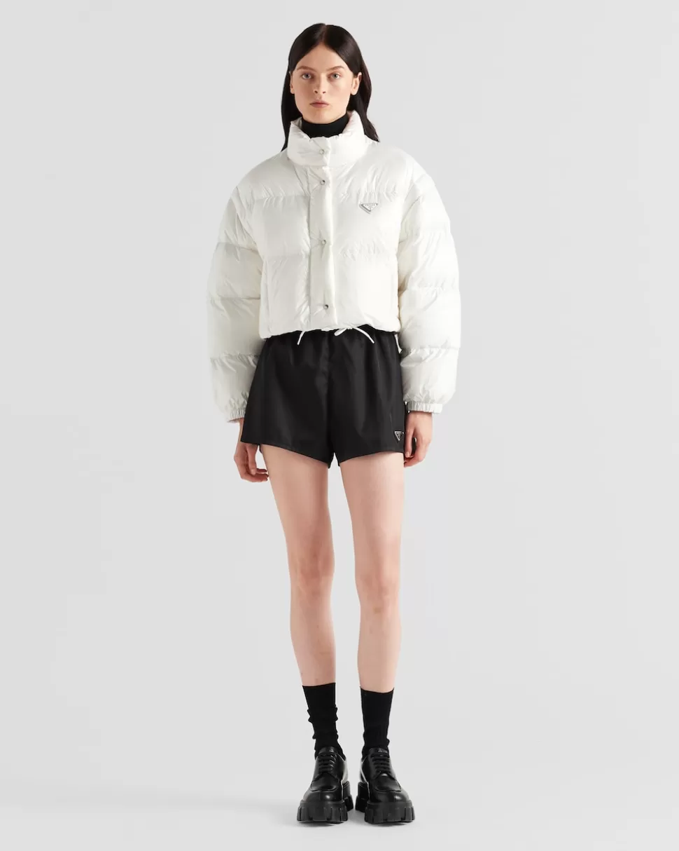 Online Prada Kurze Wandelbare Daunenjacke Aus Re-nylon Schwarz