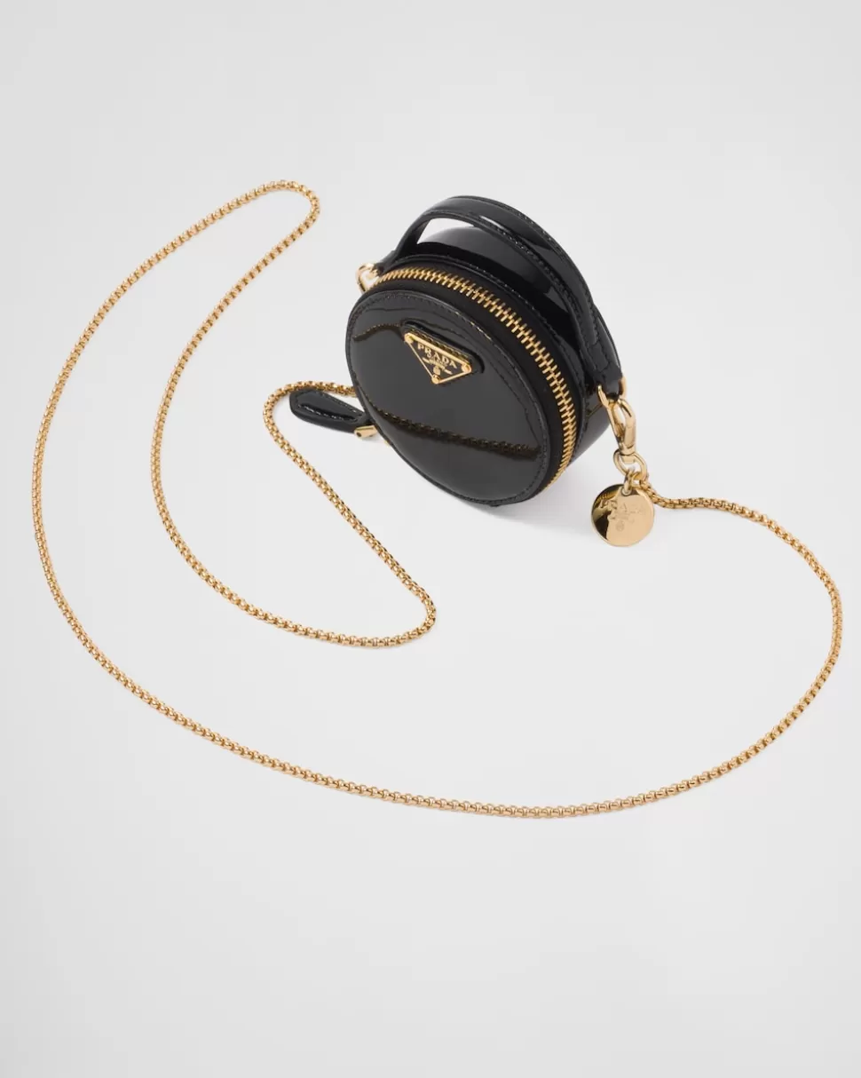 Shop Prada Mini-pouch Aus Lackleder Elfenbein