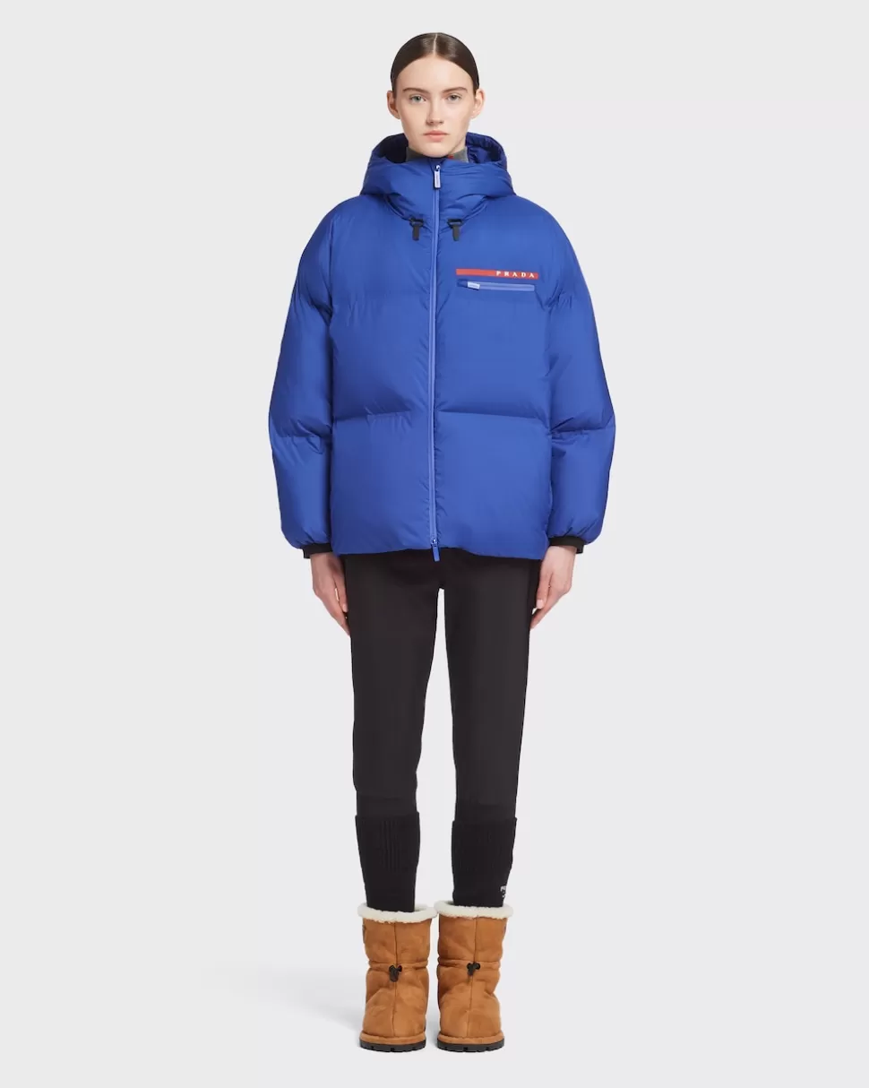 Cheap Prada Oversize-daunenjacke Aus Technischem Re-nylon Schwarz