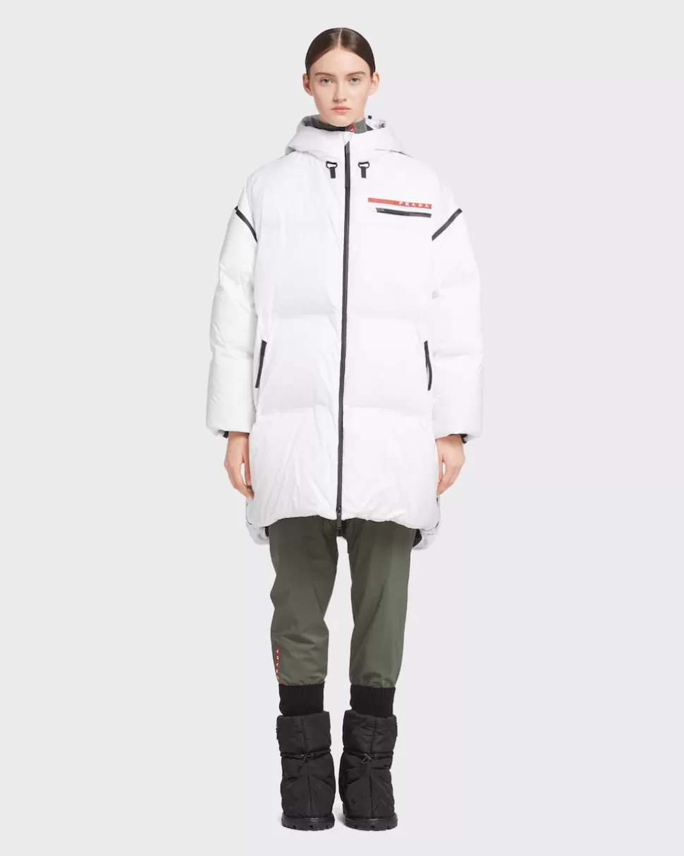 Hot Prada Oversize-daunenmantel Aus Technischem Re-nylon Weiss