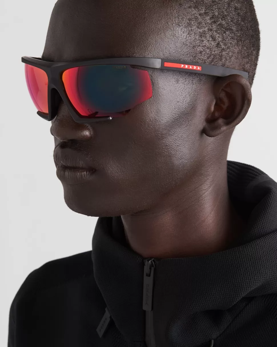 Sale Prada Linea Rossa Impavid Sonnenbrille RotSchillerndeLinsen