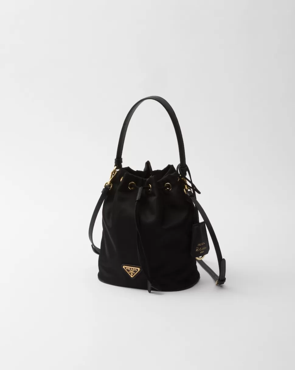 Shop Prada Re-edition 1978 Mini Bag Aus Re-nylon Schwarz