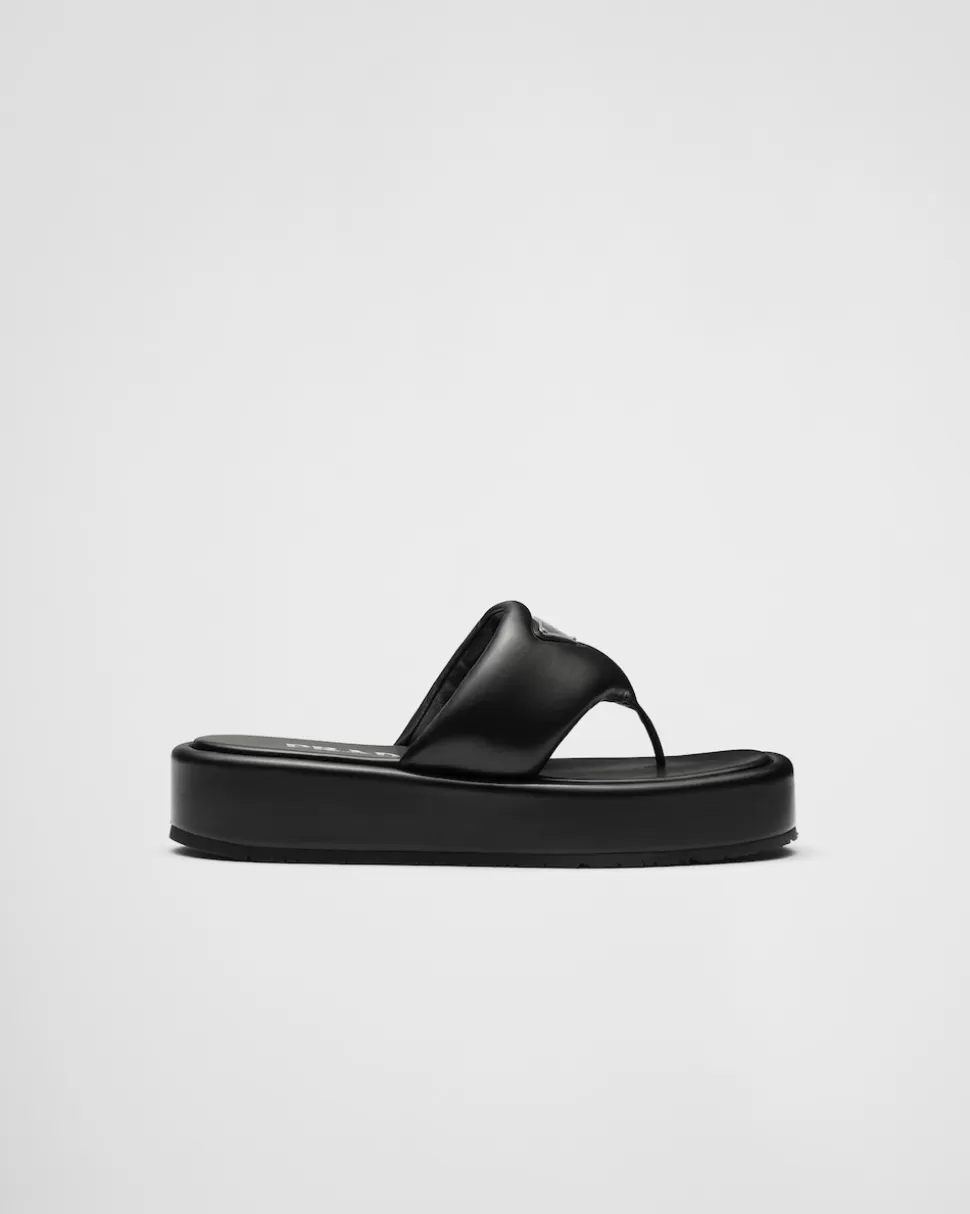 Fashion Prada Soft Keil-zehenstegsandalen Aus Gepolstertem Nappa-leder Schwarz