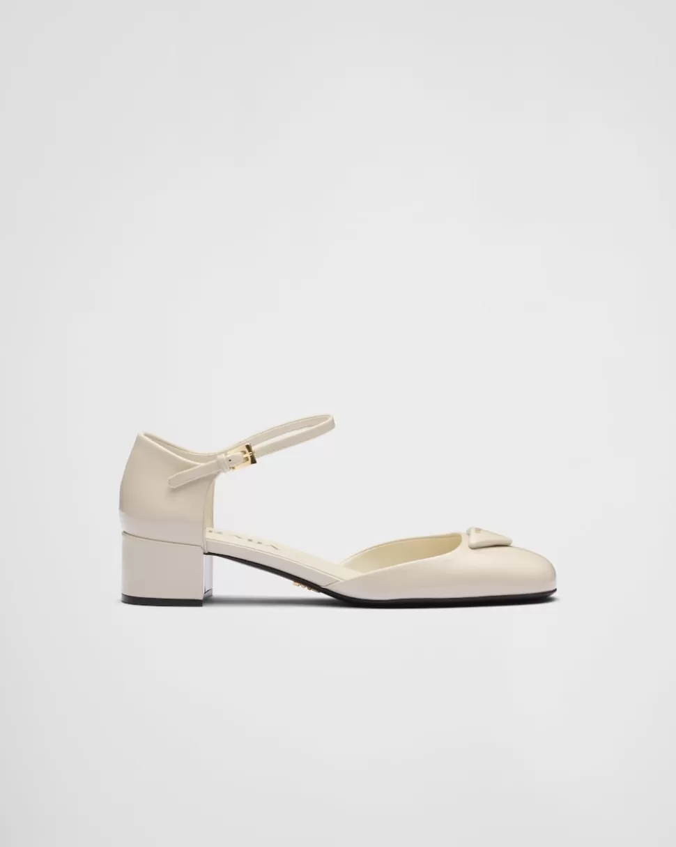 Shop Prada Pumps Aus Lackleder Schwarz