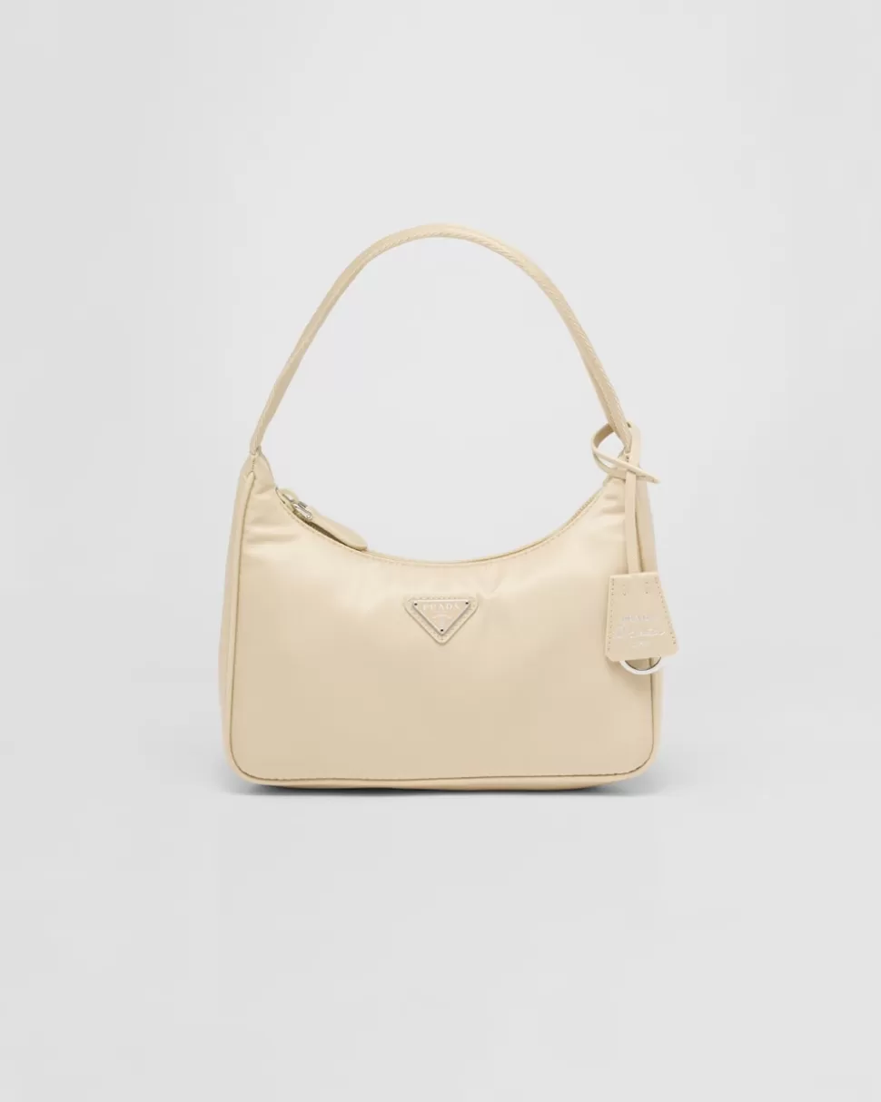 Store Prada Re-edition 2000 Mini Bag Aus Re-nylon Schwarz