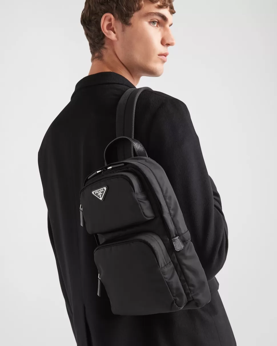 Sale Prada Rucksack Aus Re-nylon Und Saffiano-leder Schwarz