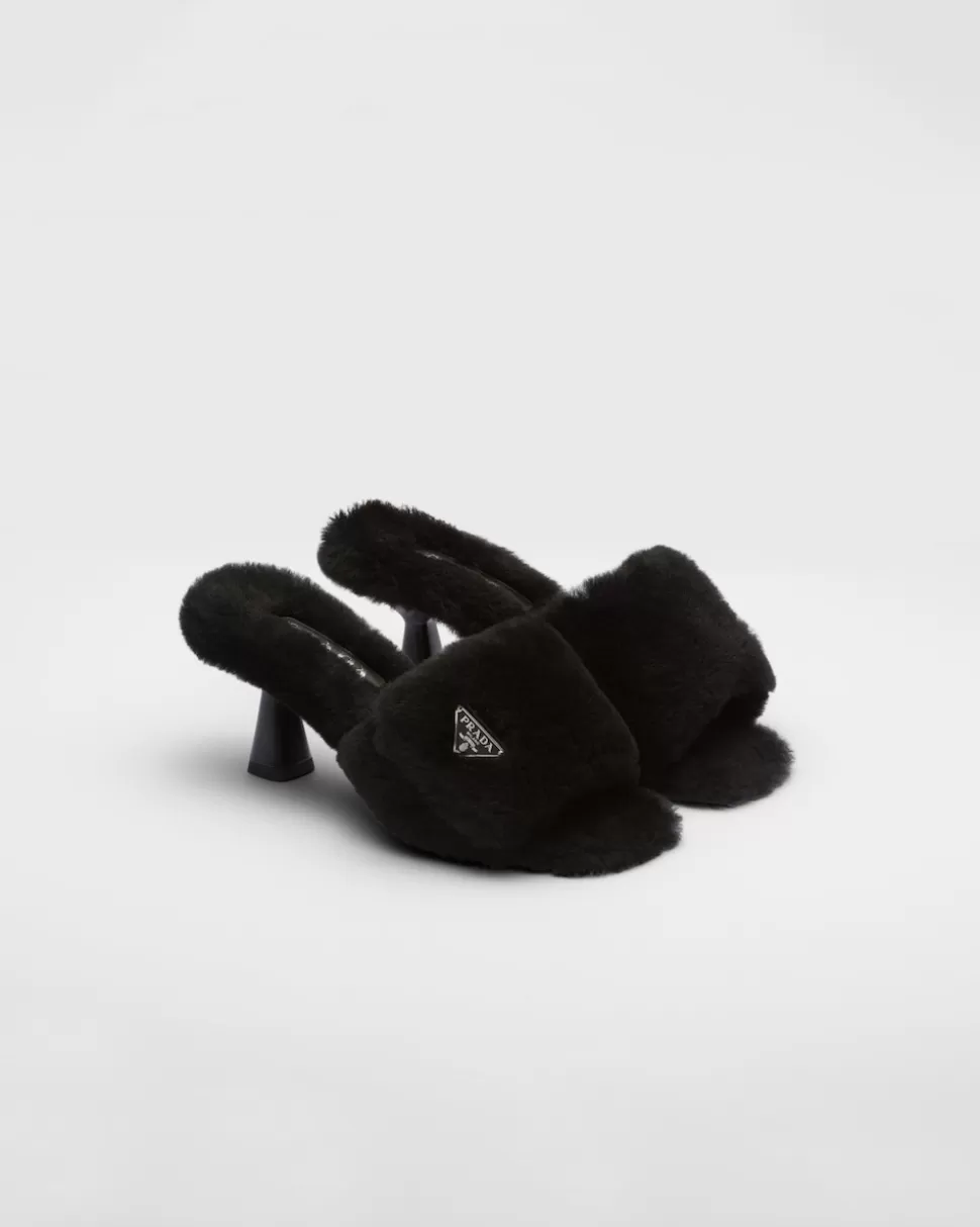 Hot Prada Sandalen Aus Lammfell Schwarz