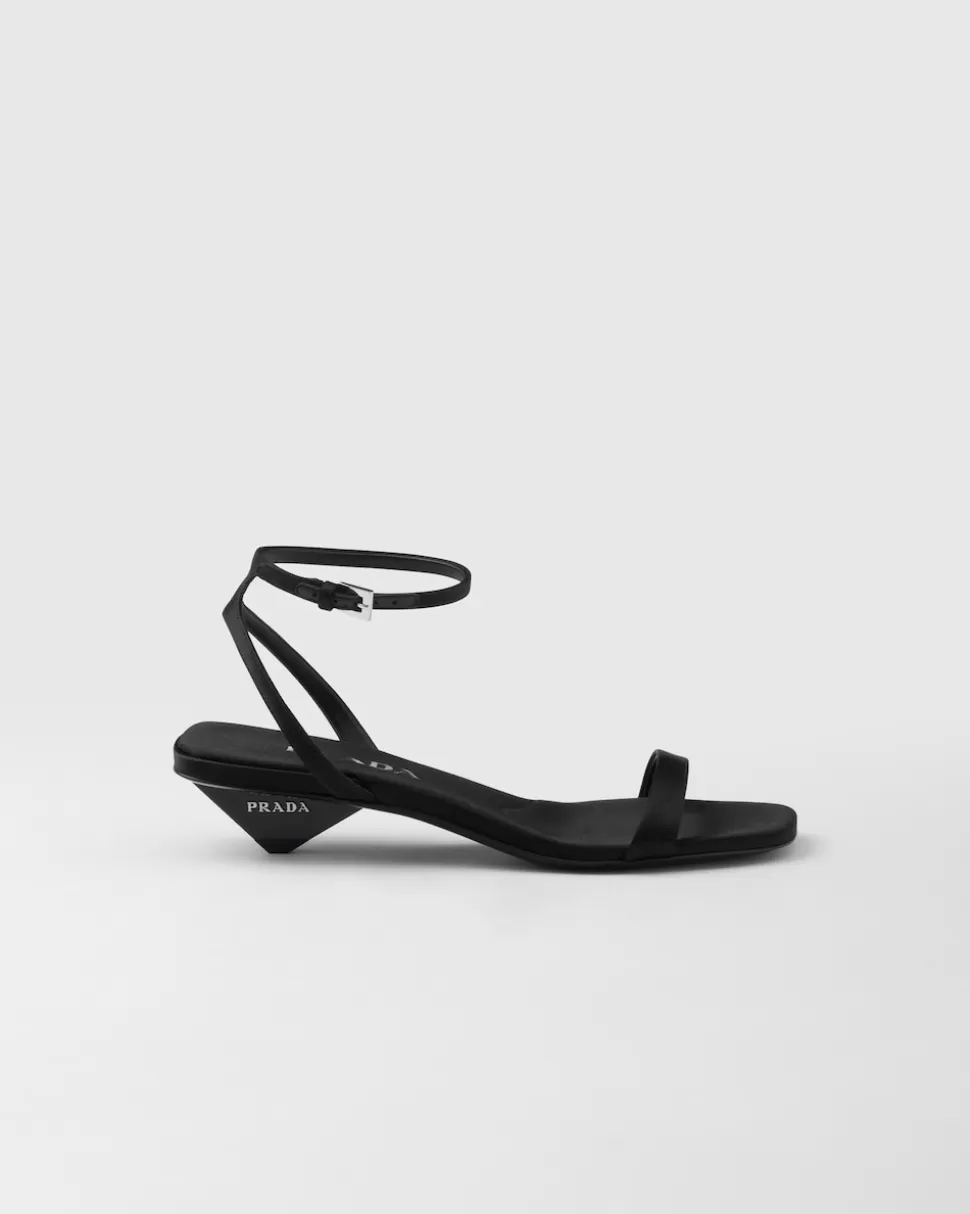 Discount Prada Sandalen Aus Satin Schwarz