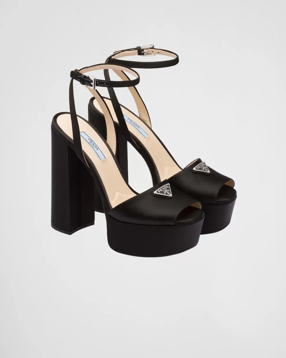 Shop Prada Sandalen Aus Satin Mit Absatz Schwarz