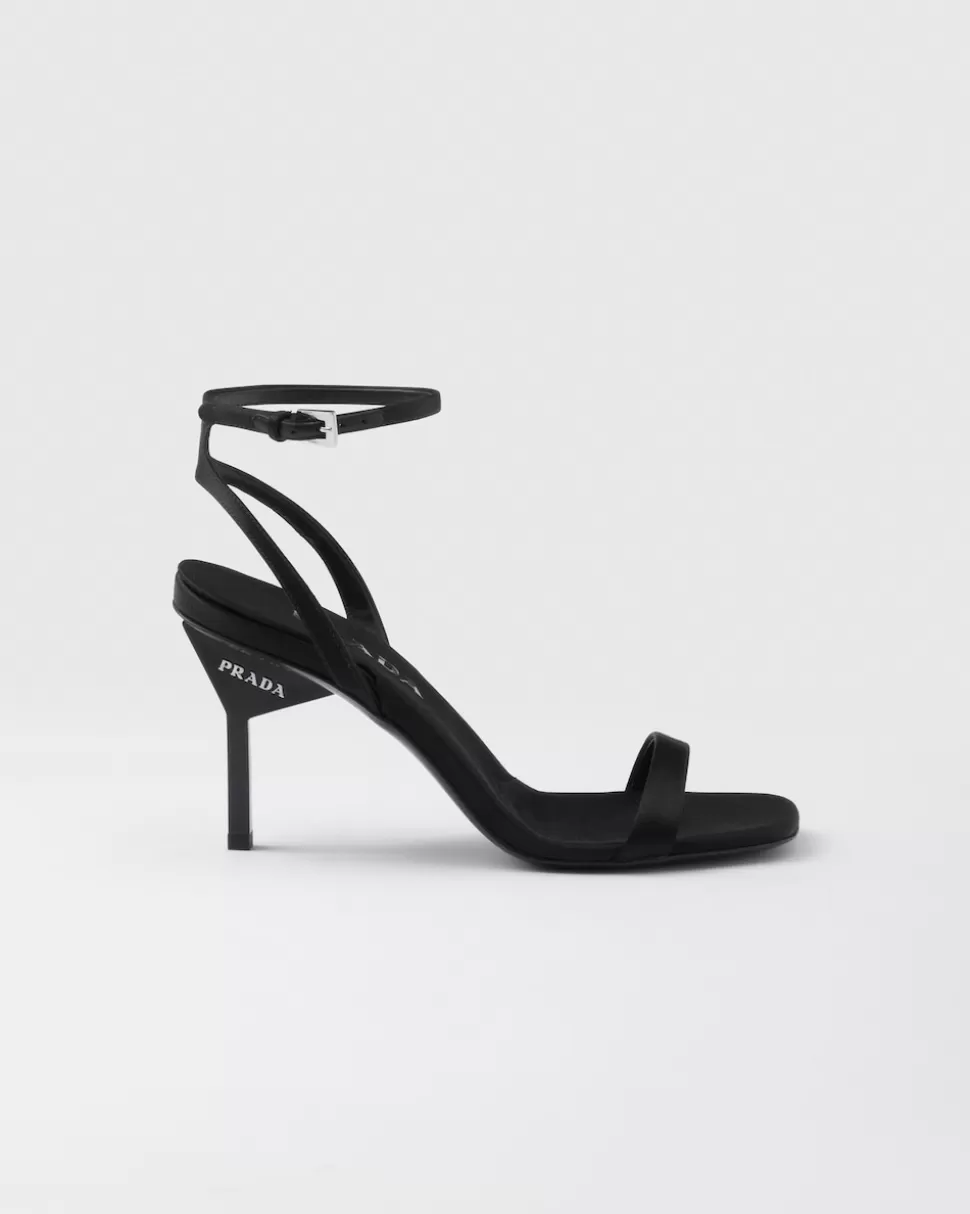 Shop Prada Sandalen Aus Satin Mit Hohem Absatz Schwarz