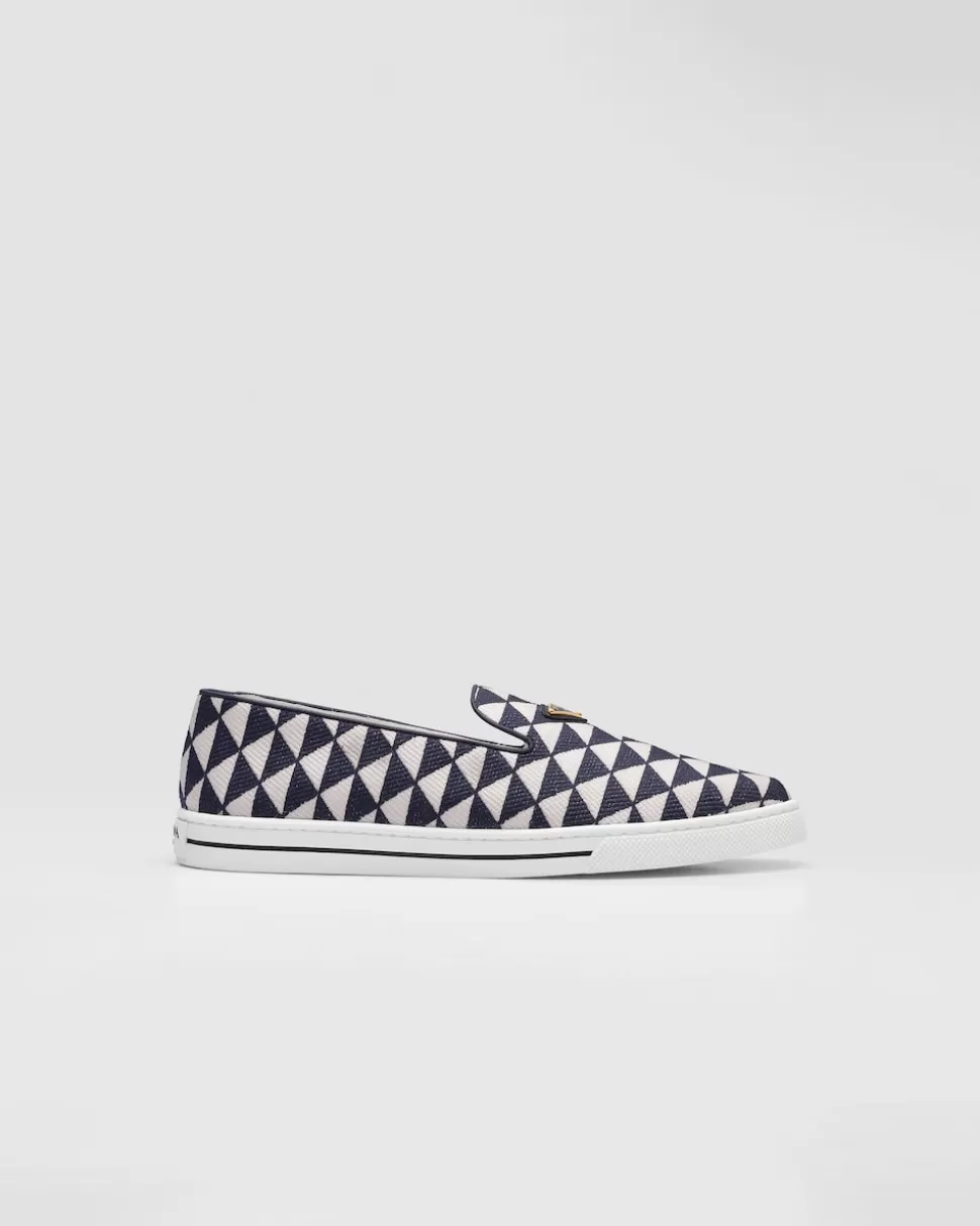 Store Prada Slip-on-schuhe Aus Besticktem Funktionsgewebe Ostseeblau/Kalkweiss