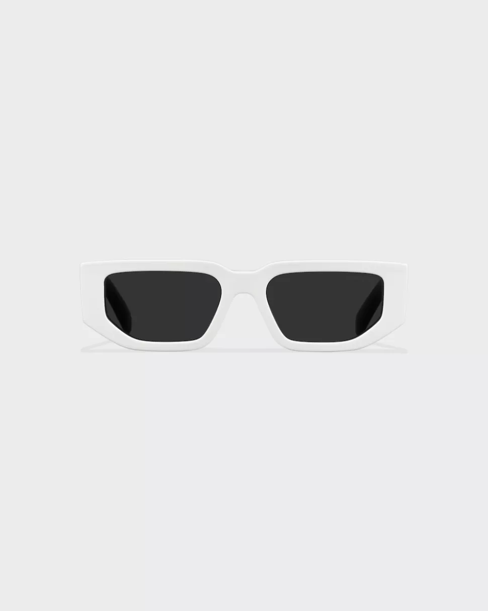 Shop Prada Sonnenbrille Mit Triangolo-logo GläserInSchiefergrau