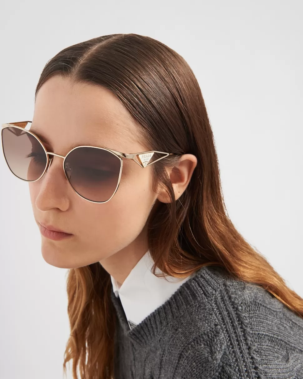 Fashion Prada Sonnenbrille Mit Triangolo-logo GläserMitFarbverlaufVonAnthrazitgrauZuCameo/Beige