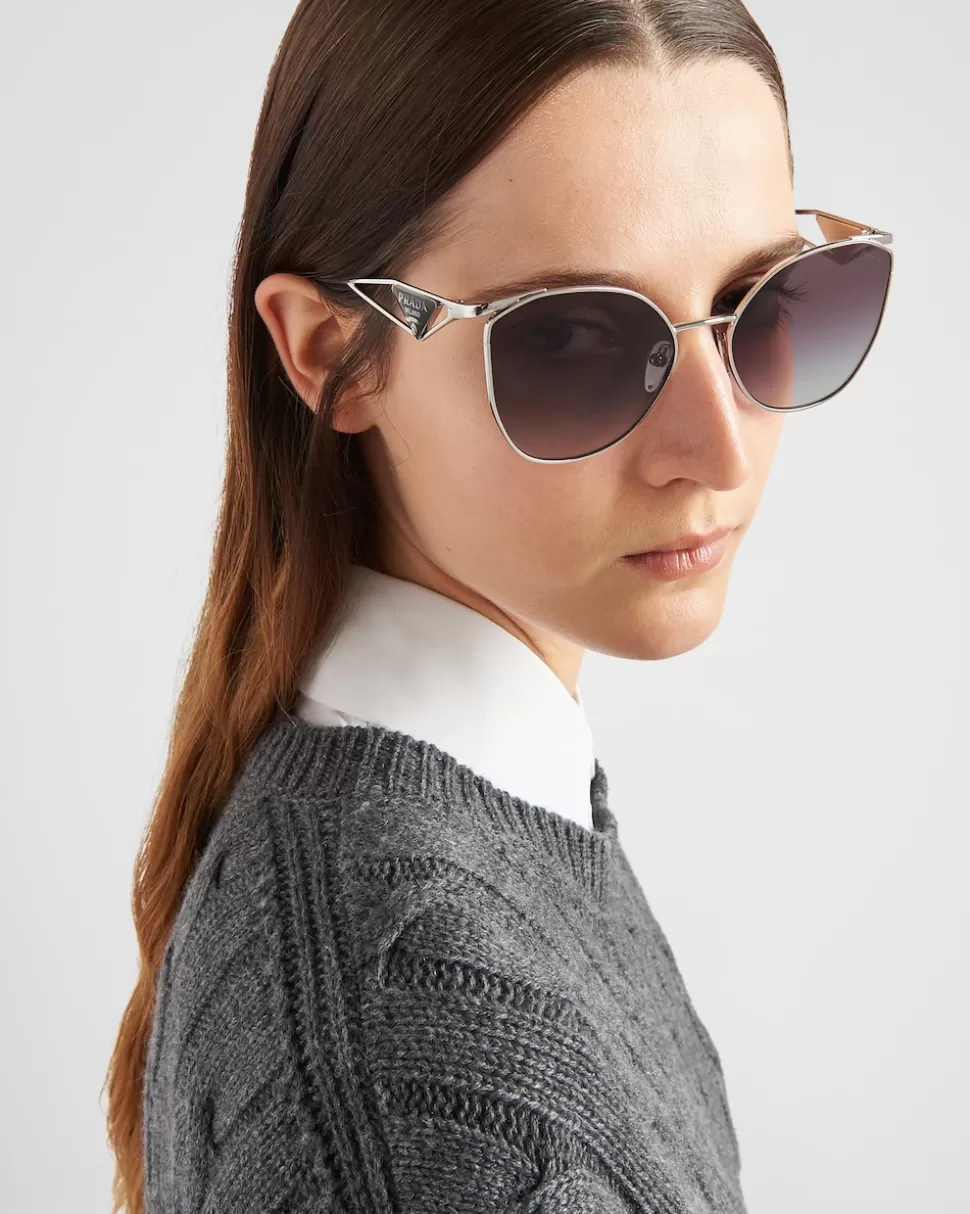 Flash Sale Prada Sonnenbrille Mit Triangolo-logo GläsermitFarbverlaufinGrafit