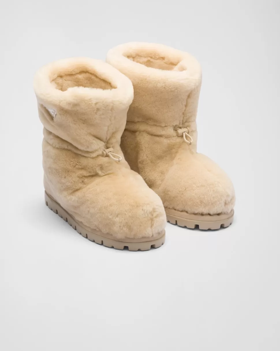 New Prada Stiefeletten Aus Lammfell Schwarz