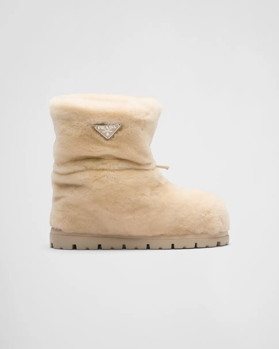 New Prada Stiefeletten Aus Lammfell Schwarz